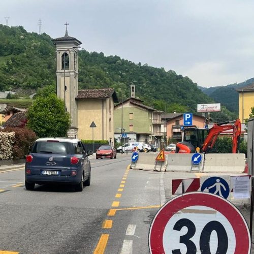 Zogno, la ciclabile fantasma: promesse, ritardi e nebbia sull’opera pubblica