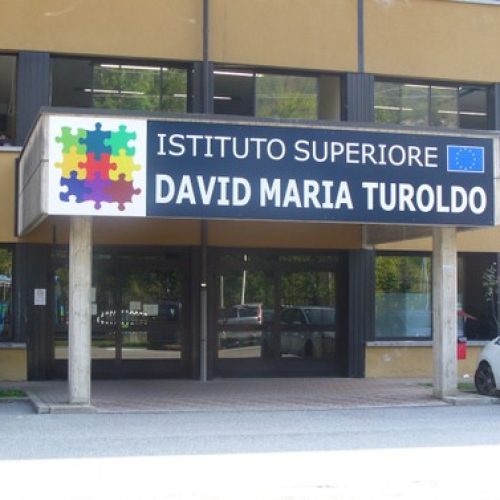 SERVIZI, istituto superiore D. M. Turoldo, 1400 giovani risorse